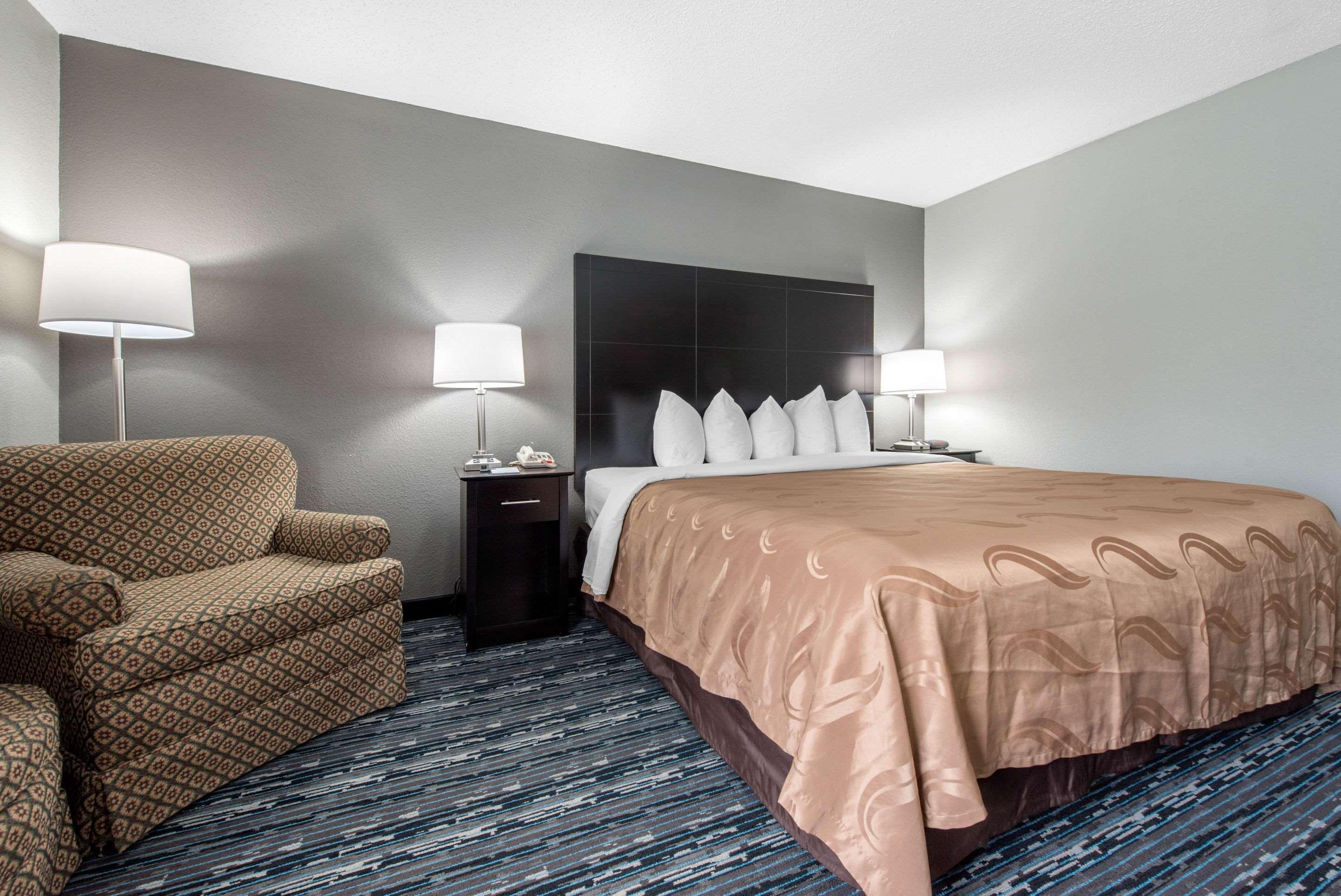 Quality Inn & Suites Brownsburg - Indianapolis West Buitenkant foto